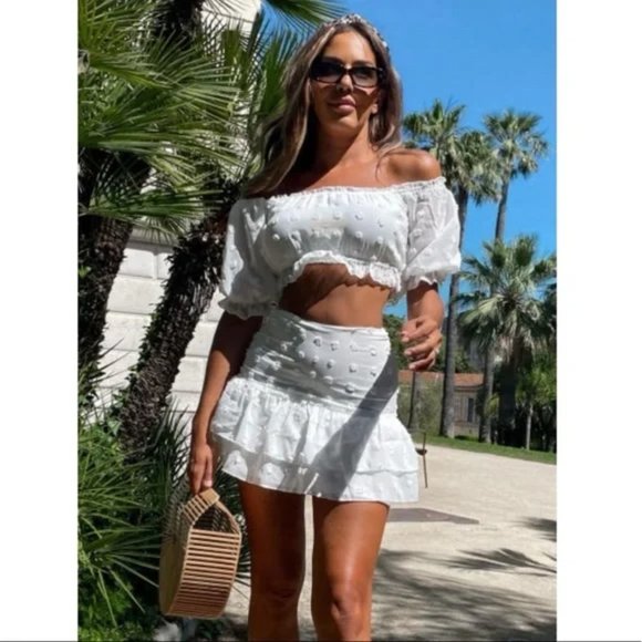 White Short Sleeve Off Shoulder Crop Top and High Waist Mini Skirt Two Piece Set - Picture 14 of 16